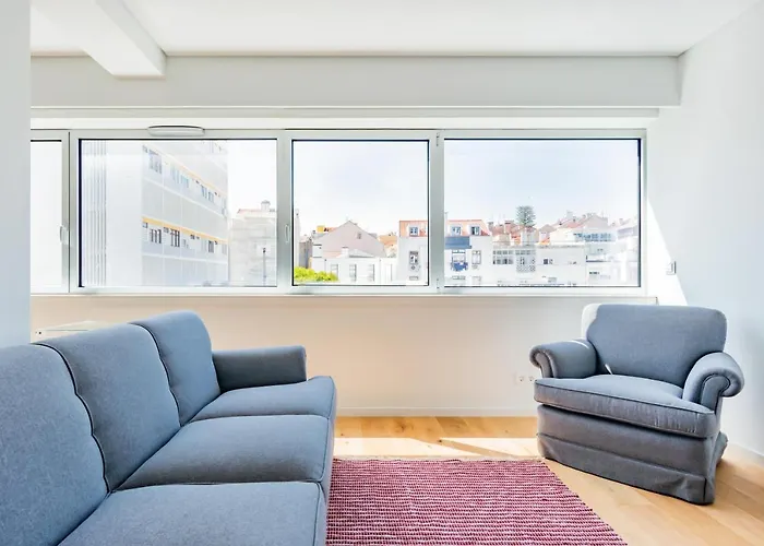 Estrela Modern Flat @ Infante Santo * Lisboa